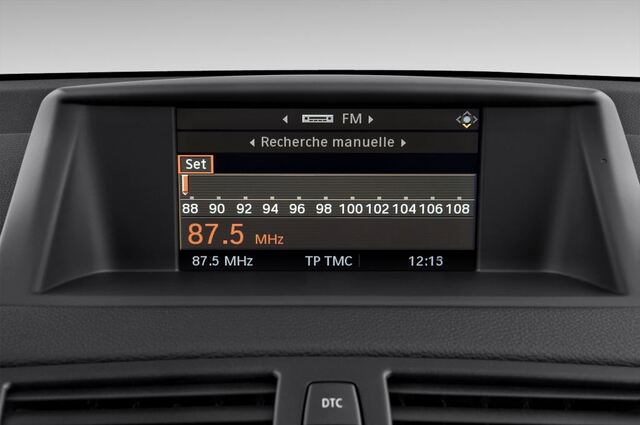 BMW 1 Series (Baujahr 2010) 123d 3 Türen Radio und Infotainmentsystem