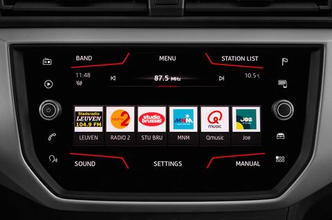 SEAT Arona (Baujahr 2018) Xcellence 5 Türen Radio und Infotainmentsystem