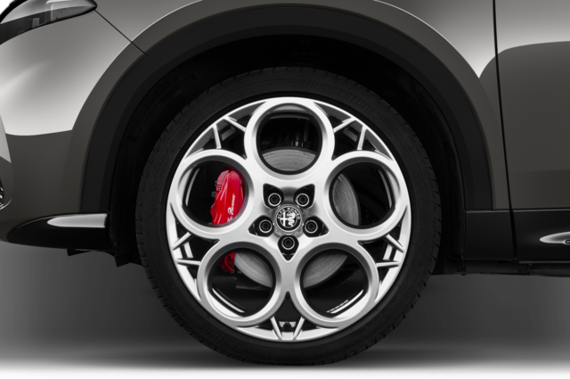 Alfa Romeo Tonale (Baujahr 2022) Edizione Speciale 5 Türen Reifen und Felge