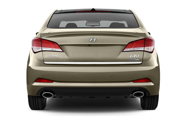Hyundai I40 (Baujahr 2012) PREMIUM 4 Türen Heckansicht