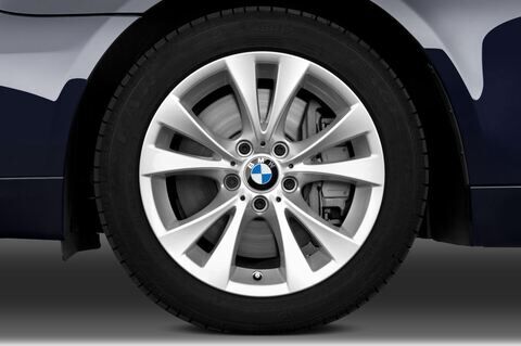 BMW 5 Series (Baujahr 2009) 535d 5 Türen Reifen und Felge