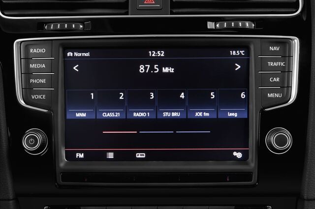 Volkswagen Golf (Baujahr 2013) Highline 3 Türen Radio und Infotainmentsystem