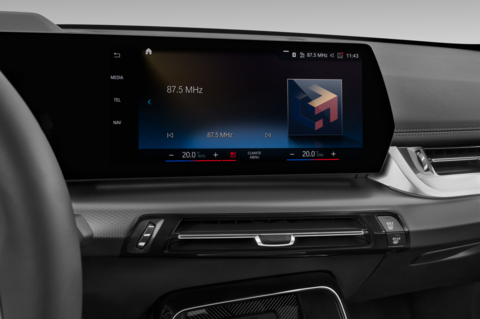 BMW iX1 (Baujahr 2023) M Sportpaket 5 Türen Radio und Infotainmentsystem