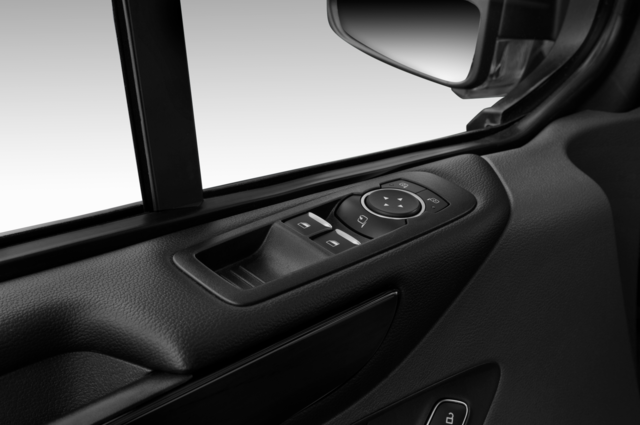Ford Tourneo Custom (Baujahr 2020) Titanium 4 Türen Bedienungselemente Tür
