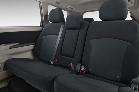 Mitsubishi Grandis (Baujahr 2010) INVITE 5 Türen Rücksitze