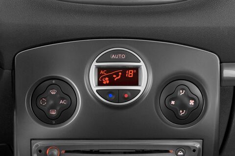 Renault Clio (Baujahr 2010) - 5 Türen Temperatur und Klimaanlage