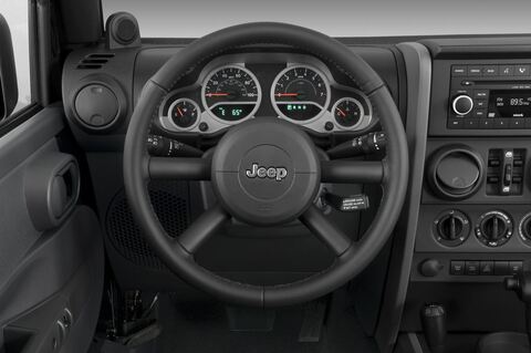 Jeep Wrangler (Baujahr 2010) Unlimited Rubicon Auto 5 Türen Lenkrad