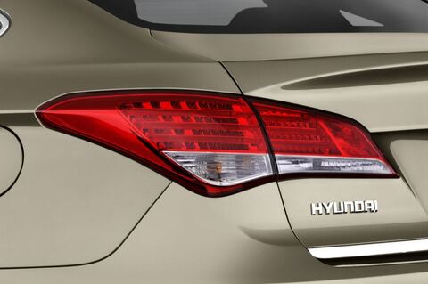 Hyundai I40 (Baujahr 2012) PREMIUM 4 Türen Rücklicht