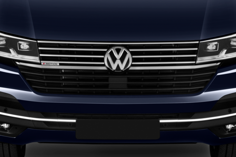 Volkswagen Caravelle (Baujahr 2020) Highline 5 Türen Kühlergrill und Scheinwerfer