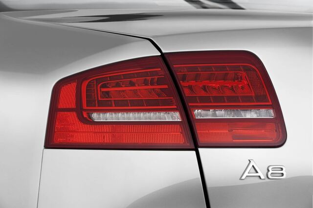 Audi A8 L (Baujahr 2010) - 4 Türen Rücklicht
