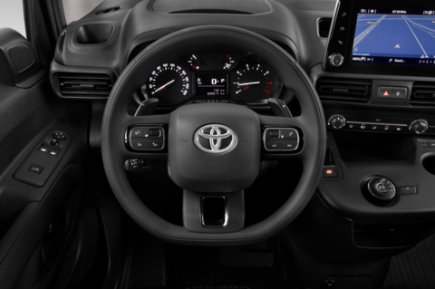 Toyota Proace City (Baujahr 2020) - 4 Türen Lenkrad