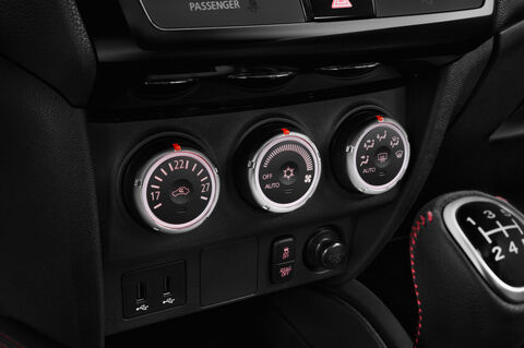 Mitsubishi ASX (Baujahr 2019) Diamant Edition+ 5 Türen Temperatur und Klimaanlage