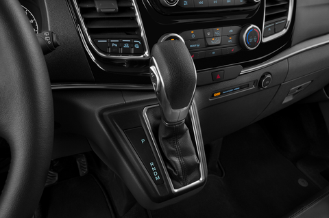 Ford Tourneo Custom (Baujahr 2020) Titanium 4 Türen Schalthebel