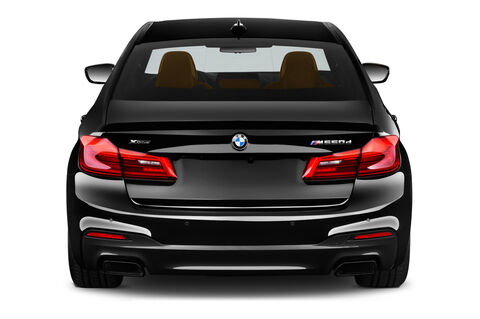 BMW 5 Series (Baujahr 2018) - 4 Türen Heckansicht