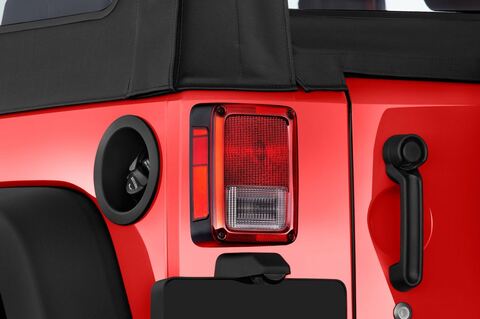 Jeep Wrangler Unlimited (Baujahr 2014) Sport 5 Türen Rücklicht