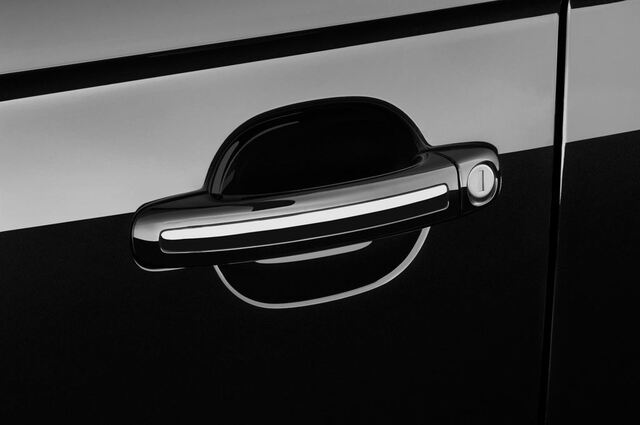 Audi Q7 (Baujahr 2011) - 5 Türen Türgriff