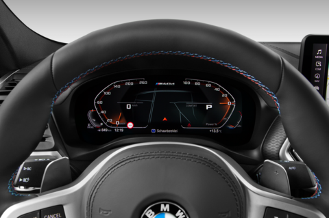 BMW X4 (Baujahr 2022) - 5 Türen Tacho und Fahrerinstrumente