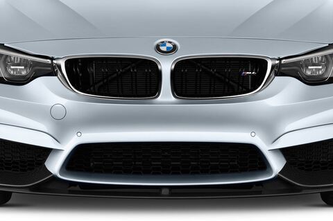 BMW M4 (Baujahr 2017) - 2 Türen Kühlergrill und Scheinwerfer