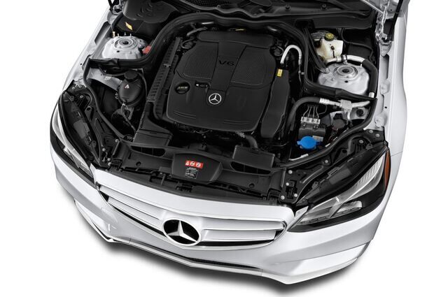 Mercedes E-Class (Baujahr 2014) Avantgarde 4 Türen Motor