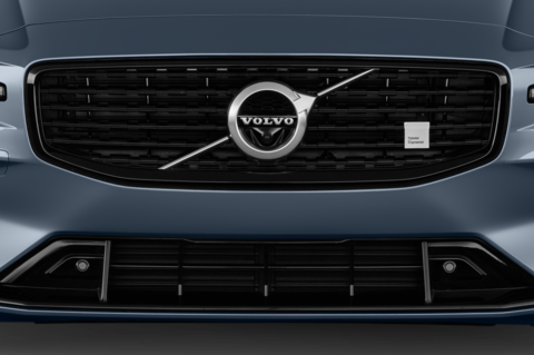 Volvo S60 Recharge (Baujahr 2021) Polestar Engineered 4 Türen Kühlergrill und Scheinwerfer