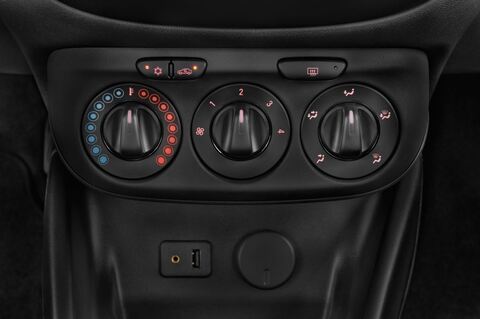 Opel Corsa (Baujahr 2015) Innovation 5 Türen Temperatur und Klimaanlage