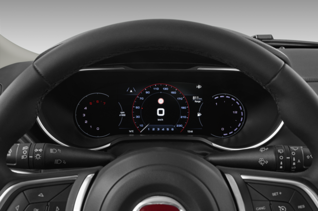 FIAT Tipo SW (Baujahr 2022) Life 5 Türen Tacho und Fahrerinstrumente