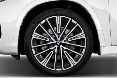 BMW X1 (Baujahr 2023) M Sportpaket 5 Türen Reifen und Felge
