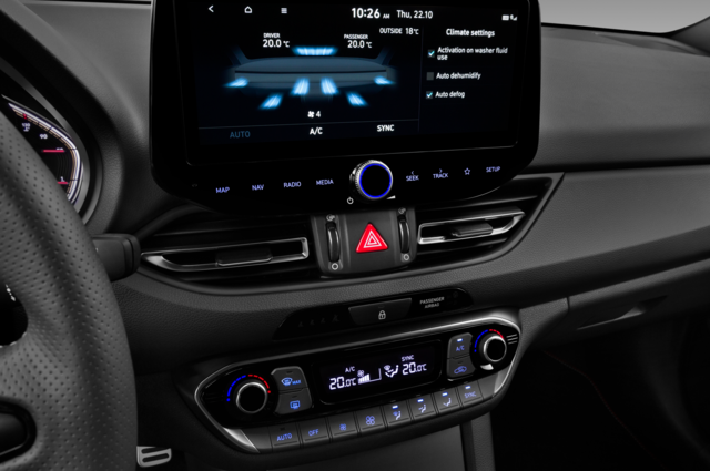 Hyundai i30 Kombi (Baujahr 2020) N-Line 5 Türen Temperatur und Klimaanlage