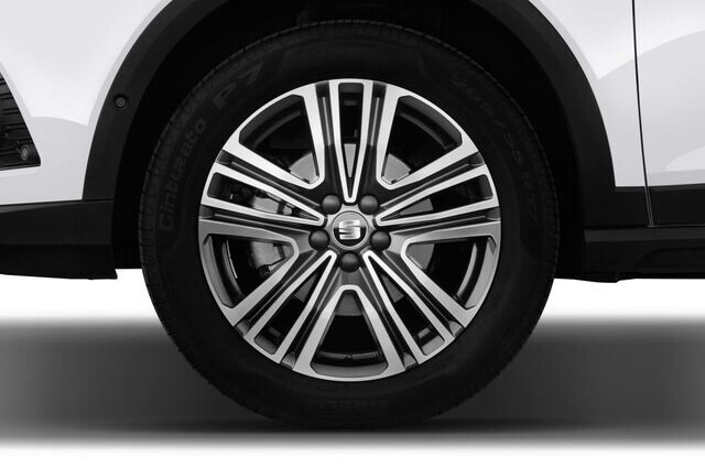 SEAT Arona (Baujahr 2018) Xcellence 5 Türen Reifen und Felge