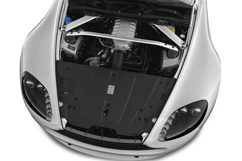 Aston Martin V8 Vantage (Baujahr 2010) - 2 Türen Motor