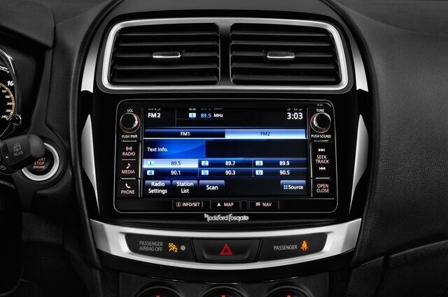 Mitsubishi ASX (Baujahr 2017) Top 5 Türen Radio und Infotainmentsystem