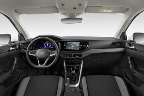 Volkswagen Taigo (Baujahr 2022) Life 5 Türen Cockpit und Innenraum