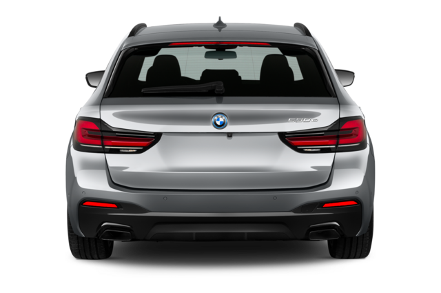 BMW 5 Series Touring Plug-in Hybride (Baujahr 2023) M-Sport 5 Türen Heckansicht