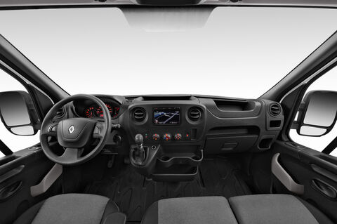 Renault Master (Baujahr 2019) - 4 Türen Cockpit und Innenraum