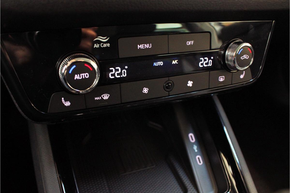 Skoda Kamiq 1.0 TSI Tour AHK|ACC|MATRX|WSS+SHz|Cam|NAV