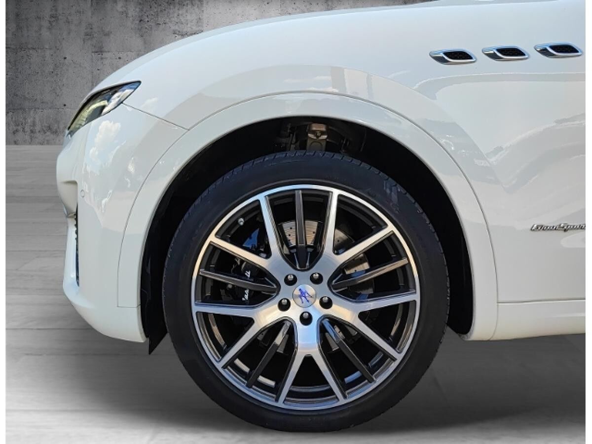 Maserati Levante /GranSport Q4 **AHK//Pannoramadach//