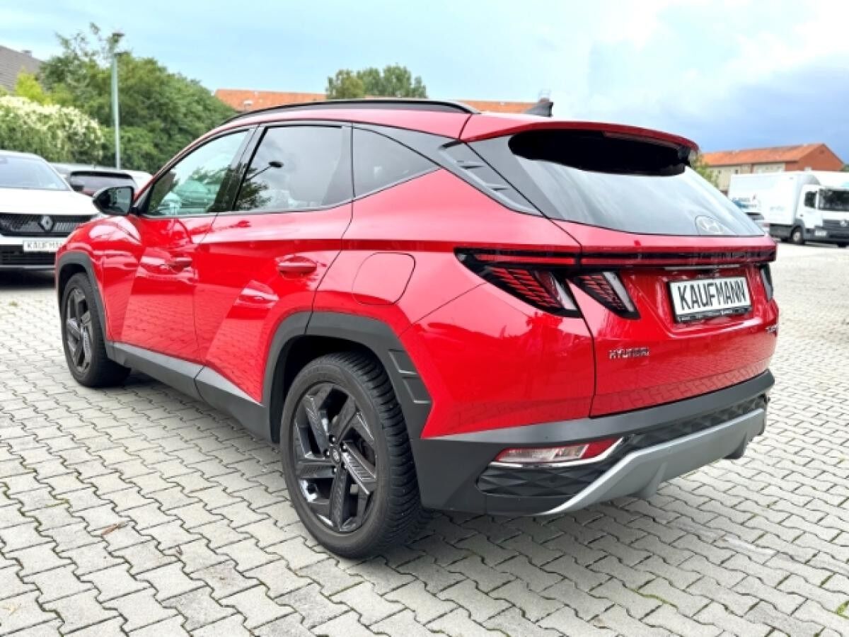 Hyundai TUCSON Blackline Mild-Hybrid 2WD Pano+Winter Paket