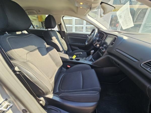 Renault Megane ⭐️ Souverän leasen. Effizient fahren. Der Hybrid-SUV, der sich rechnet 💛