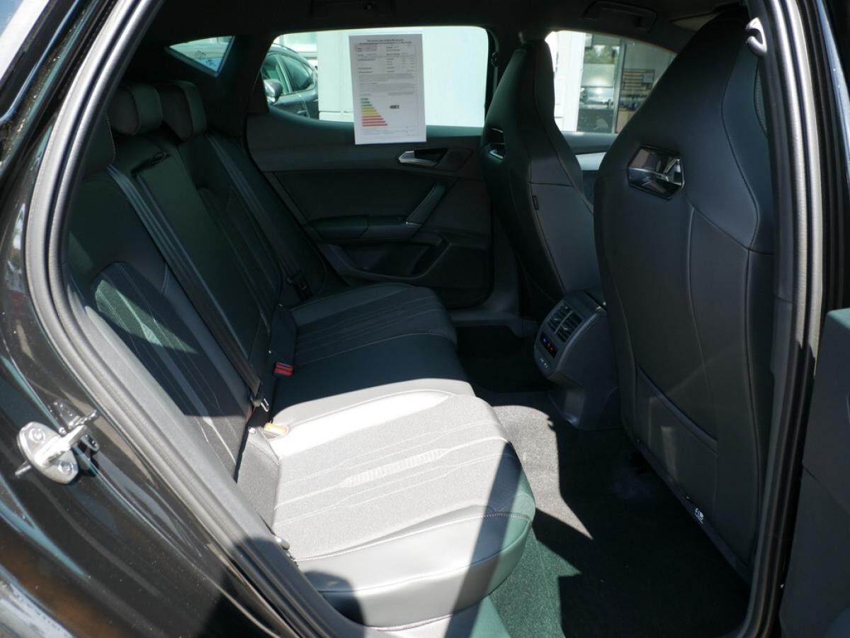 Cupra Formentor 1.5 eTSI DCC KAMERA NAVI ACC ES MATRIX-LED Cupra Formentor 1.5 eTSI DCC KAMERA NAVI ACC ES MATRIX-LED