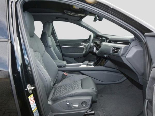 Audi Q8 Sportback e-tron 50 S line quattro