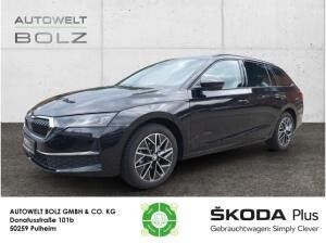 Skoda Octavia Combi Selection 2.0 TDI HUD Navi 360 Kamera LED