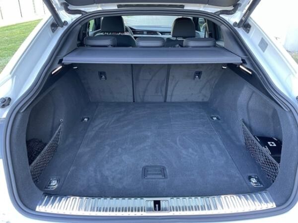Audi Q8 e-tron 55 quattro S line LED