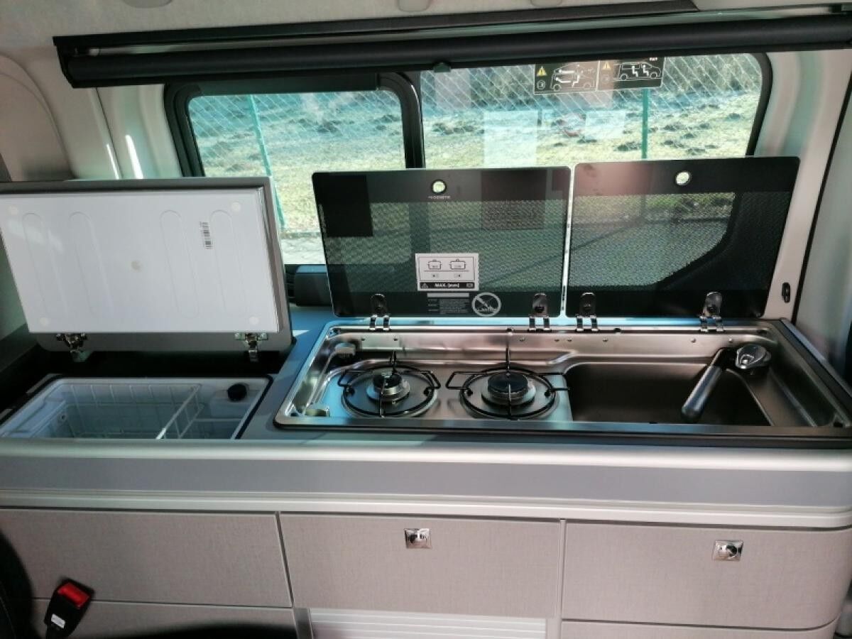 Nissan Primastar Seaside by Dethleffs CAMPER