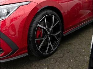Volkswagen Golf VIII GTI DSG Black Style ACC DCC Matrix Kamera Sound 19"