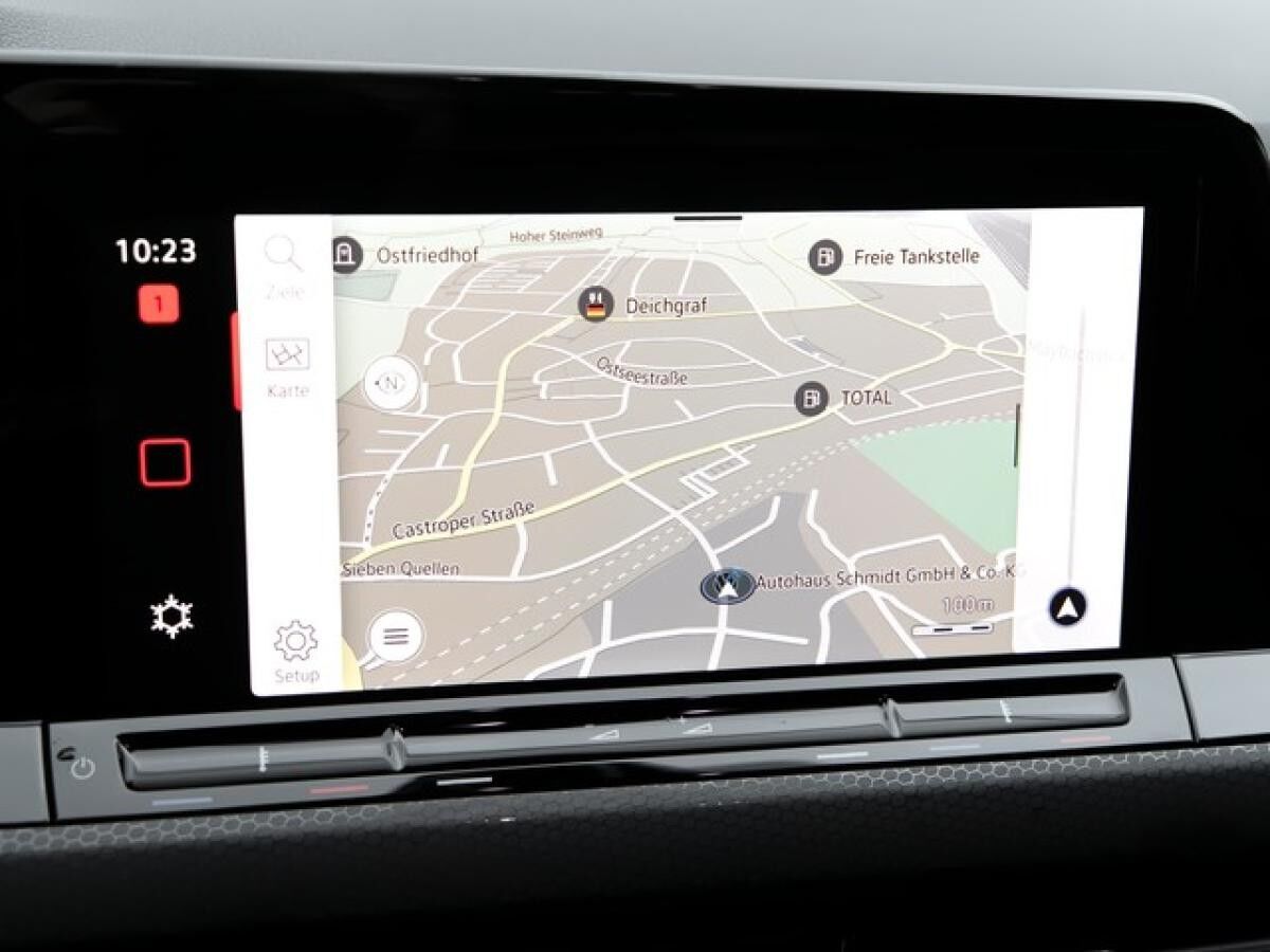 Volkswagen Golf VIII GTI DSG Black Style ACC DCC Matrix Kamera Sound 19"