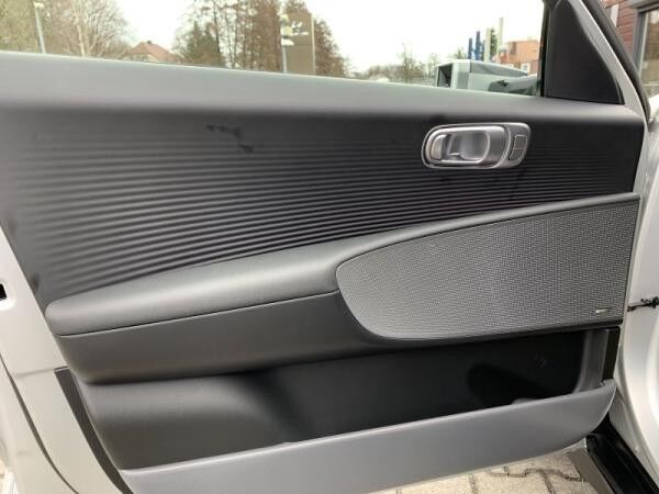 Hyundai IONIQ 6 77,H ALLRAD UNIQ-PAKET  NAVI/MATRIX