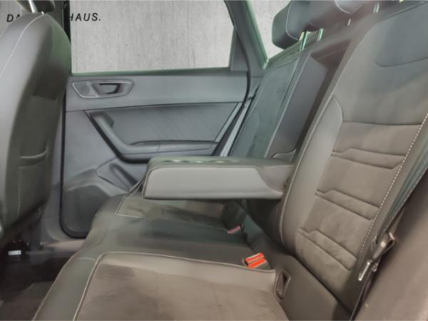 Seat Ateca Xperience AHK-klappbar Navi SHZ LHZ  LED .ACC El. Heckklappe