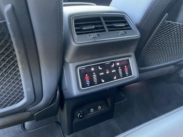 Audi Q8 e-tron 55 quattro S line LED