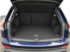 Audi Q4 e-tron 40 advanced / Navi plus, Matrix, AHK