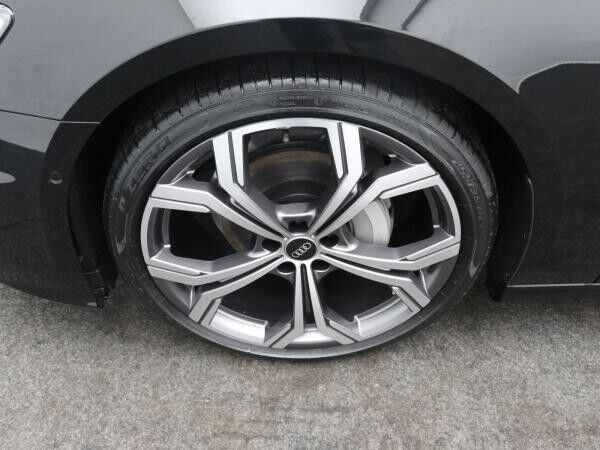 Audi A6 Avant S-Line 40TDI S-tronic / Matrix,Pano,AHK